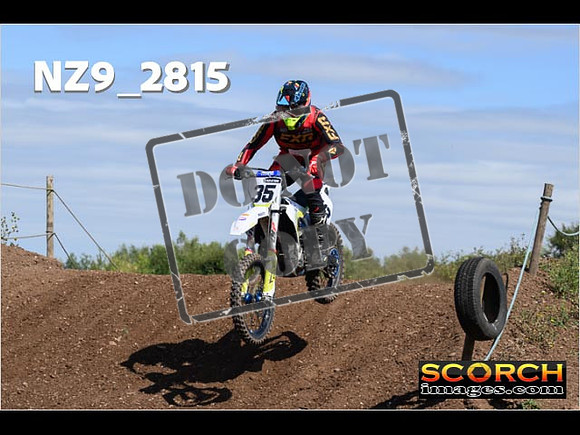 Experts-115