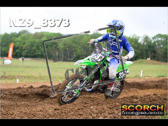 85's-052