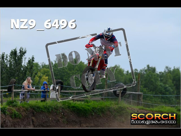 Experts-304