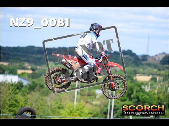 Experts-091