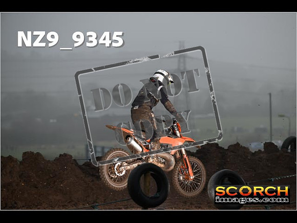 Experts-094
