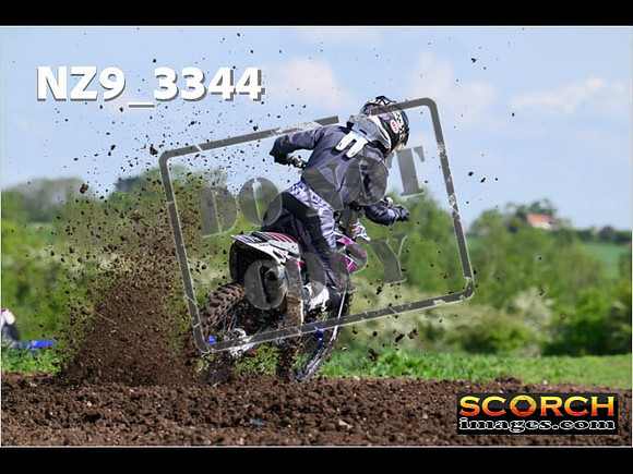 Experts-042