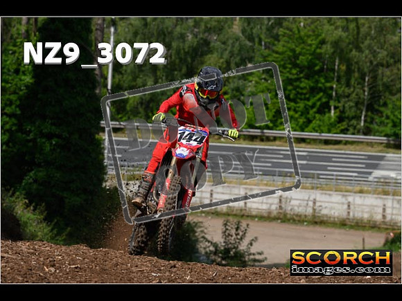 Experts-083