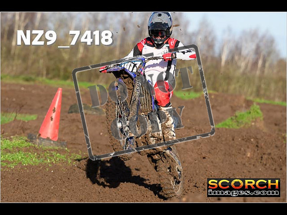 Experts-072