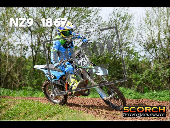 85's-048