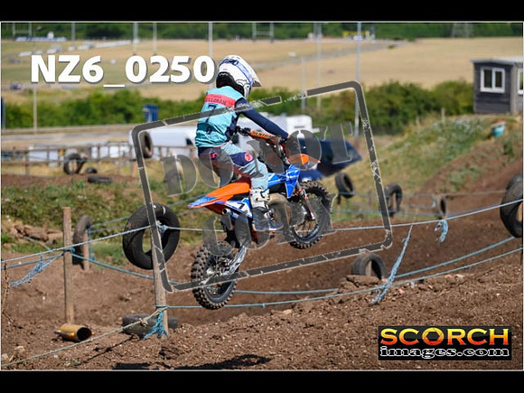 Youth-085