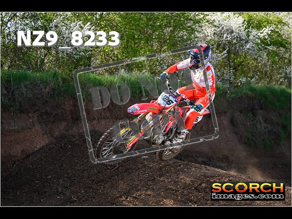 Thur10Apr-034