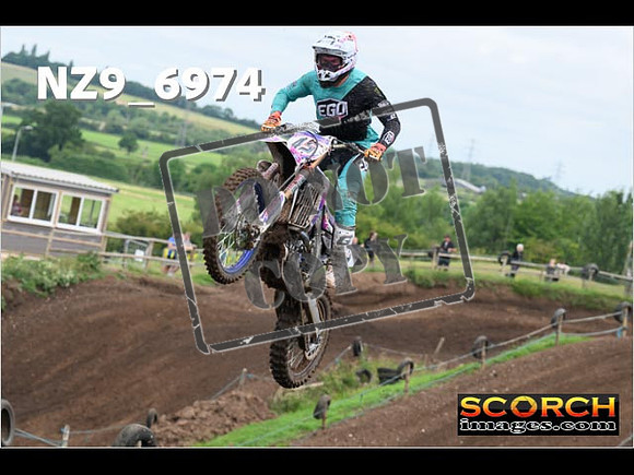 Experts-098