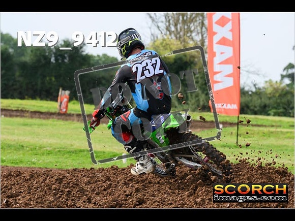 Experts-079