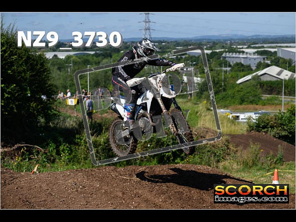 Experts-094