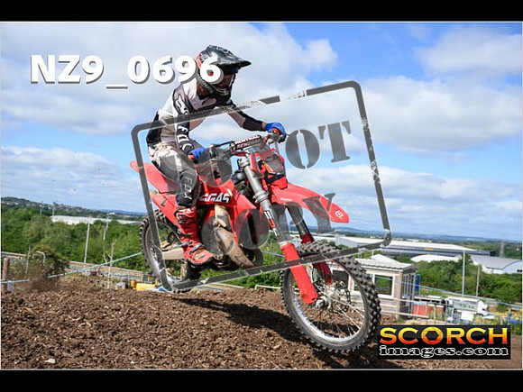 Fri09Aug-058