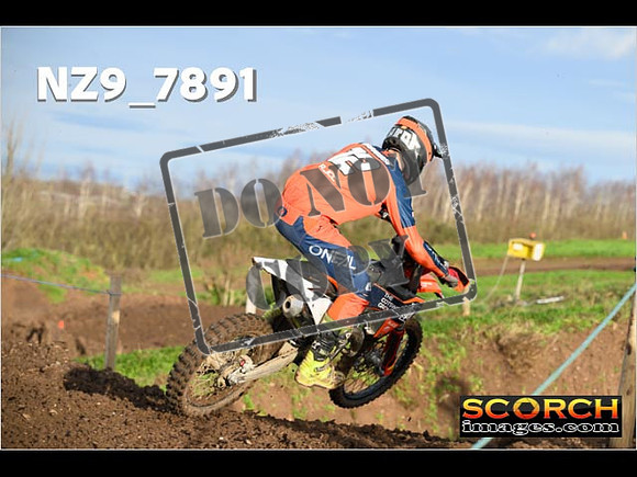 Experts-105