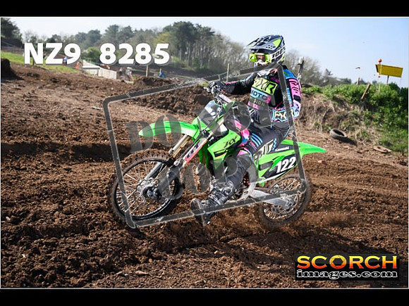 Thur10Apr-078