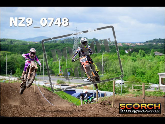 Experts-072