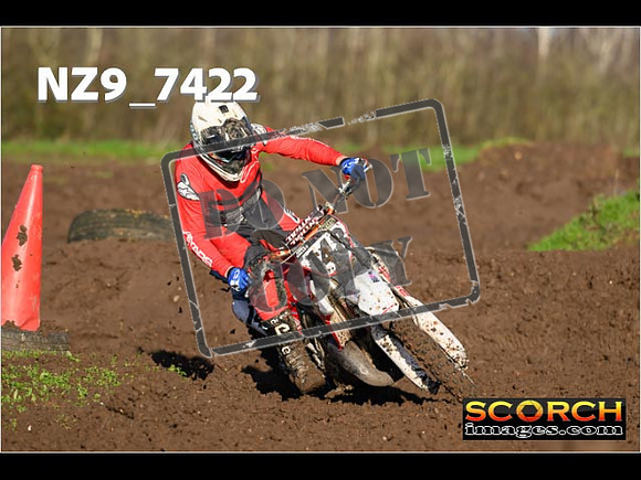 Experts-076