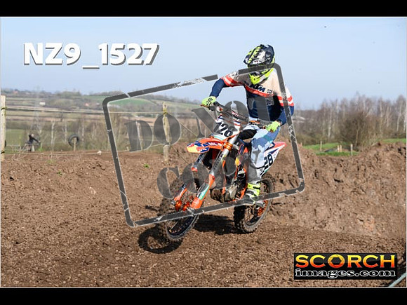 Experts-071
