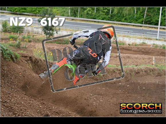 Experts-082