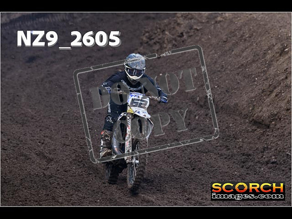 Experts-072