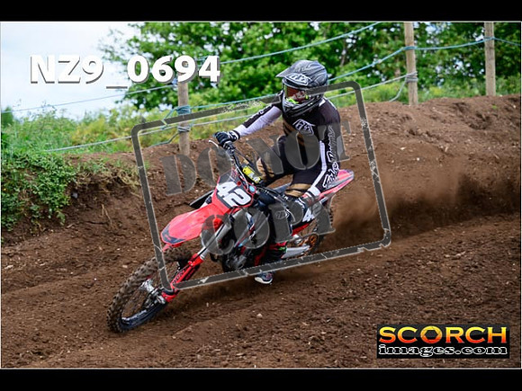 Experts-023