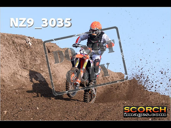 Experts-073