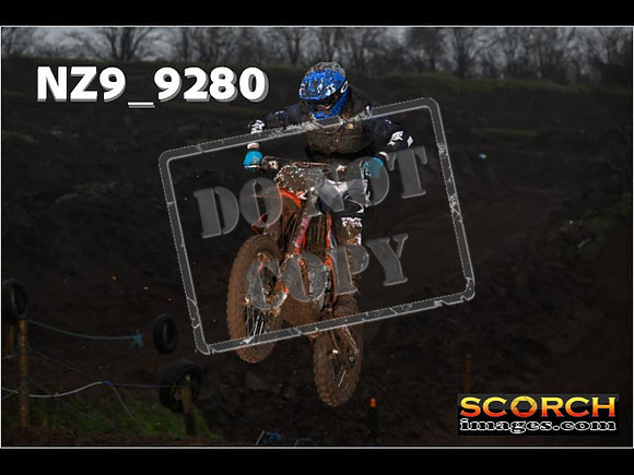Experts-032