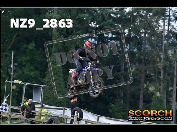 Experts-080