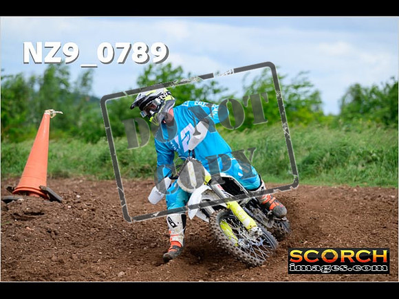 Experts-112