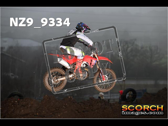 Experts-084