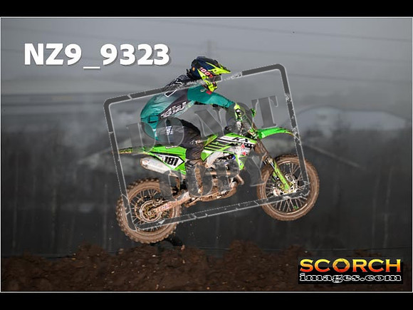 Experts-073