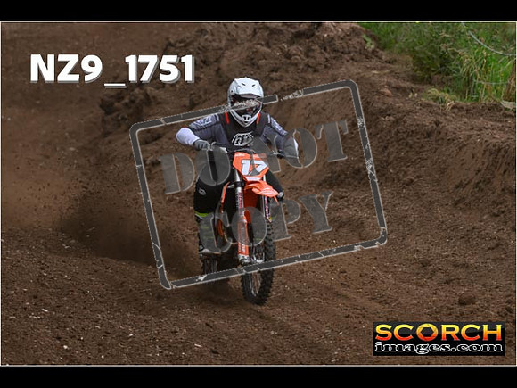 IntersGreenOrange-009