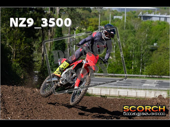 Experts-105