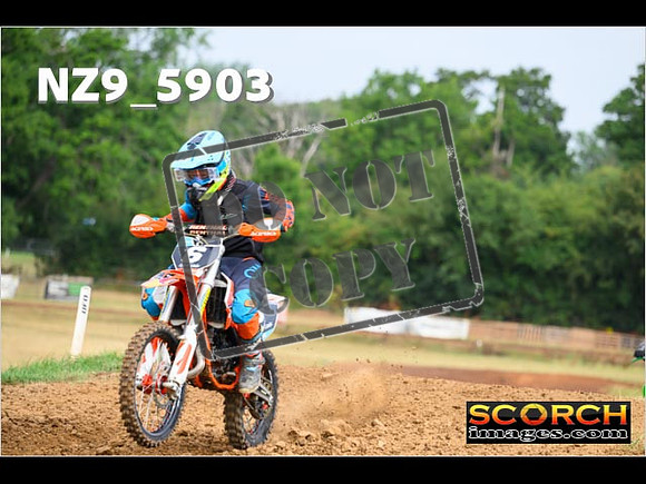85's-028