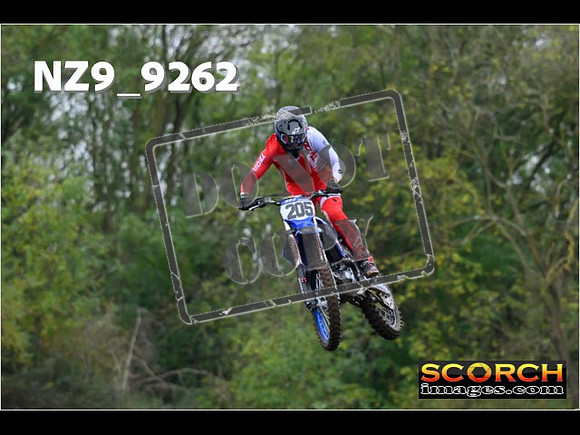 Experts-068