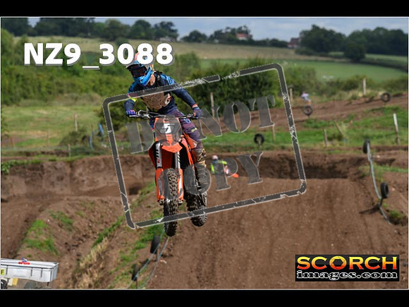 Experts-097