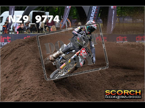 MX1-323