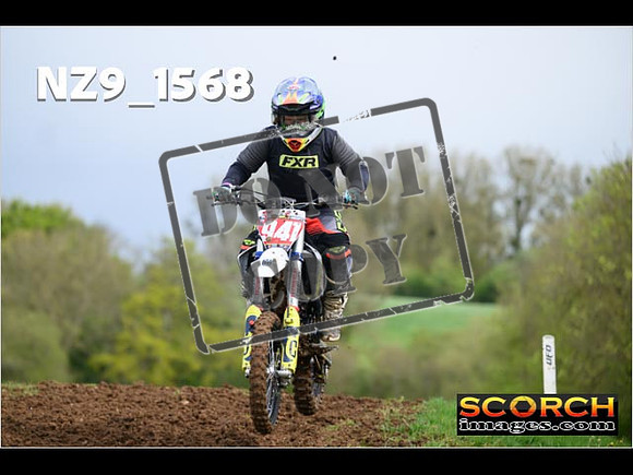 85's-012
