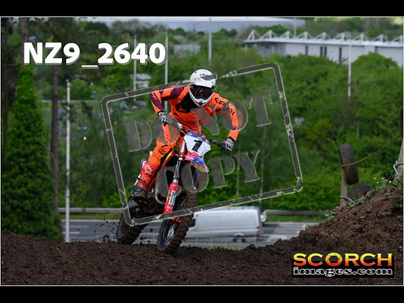 Experts-105