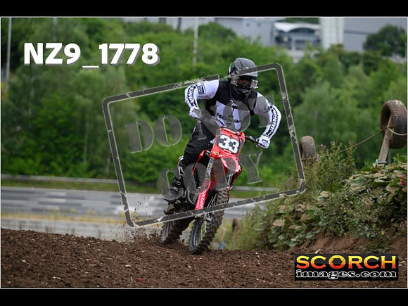 IntersGreenOrange-034