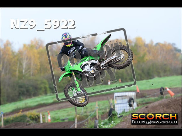 Experts-087