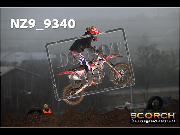 Experts-090