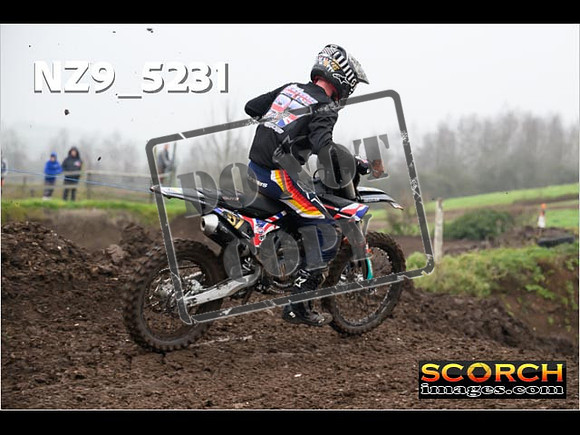 Experts-092