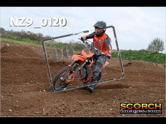 Youth-095