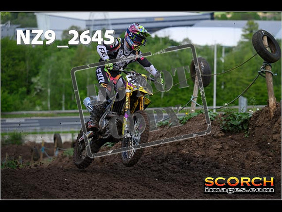 Experts-109