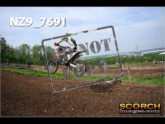 Inters-082