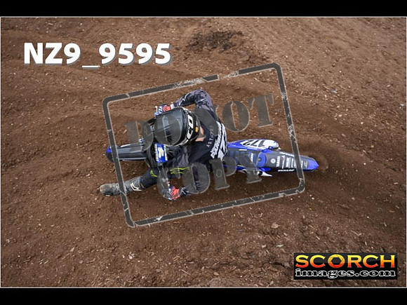 Experts-050