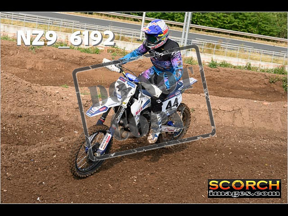 Experts-105
