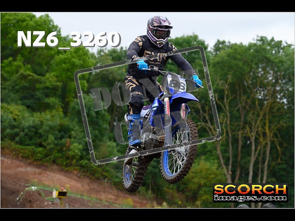Experts-039