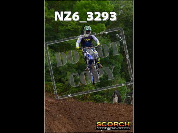 Experts-072