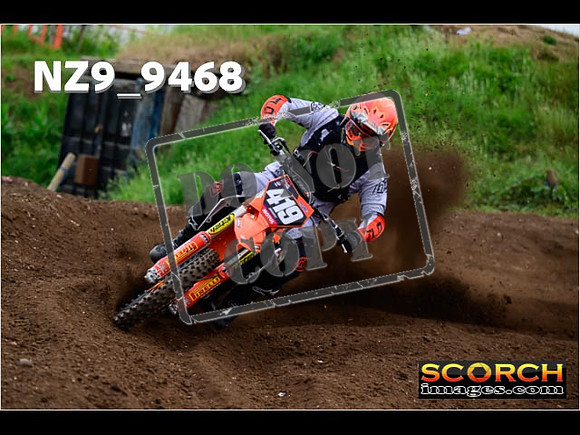 Experts-069